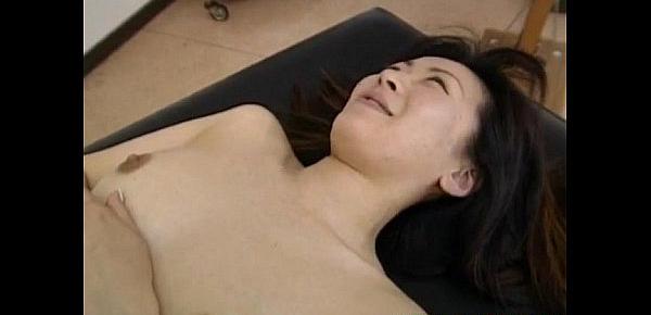  Saki Shiina has hairy cunt measured and sucks doctor phallus